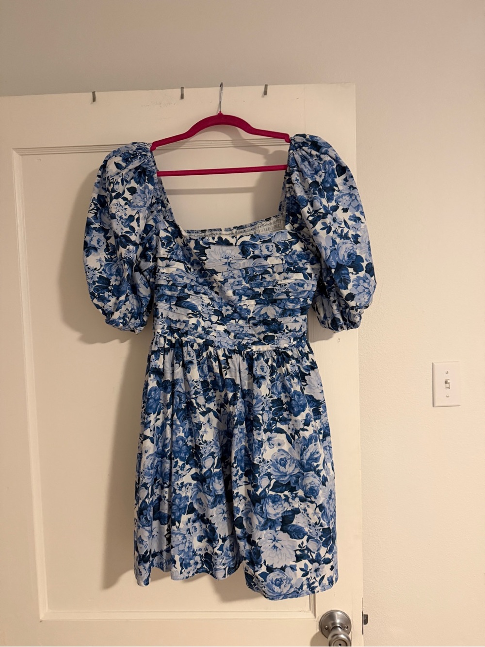 Abercrombie & Fitch Blue and White Floral Puff-Sleeve Mini Dress